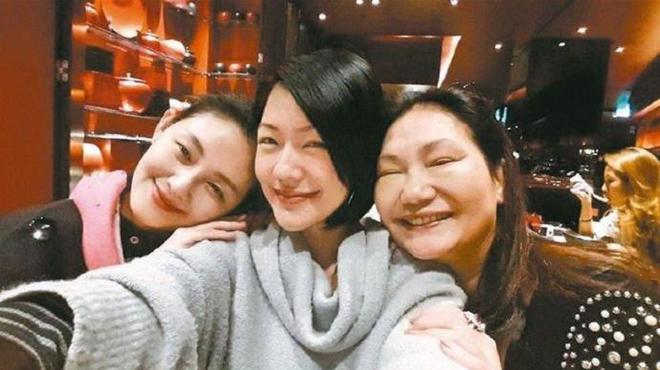 天头七祭奠日具俊晔发文“永远爱你”j9九游会真人第一品牌大S离世第7(图7)