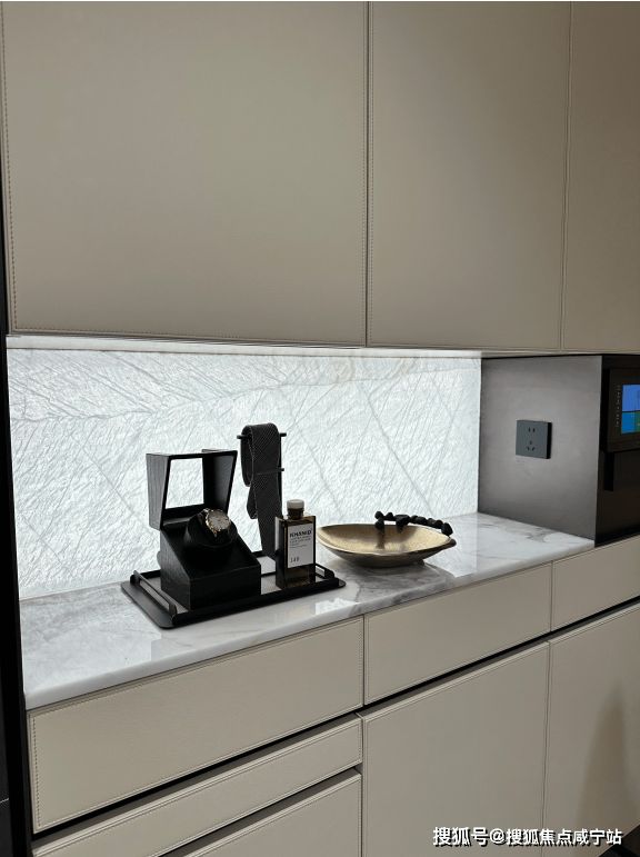 复兴里售楼处发布：罕见的低密墅居社区九游会网址是多少热搜NO1外滩源著(图33)